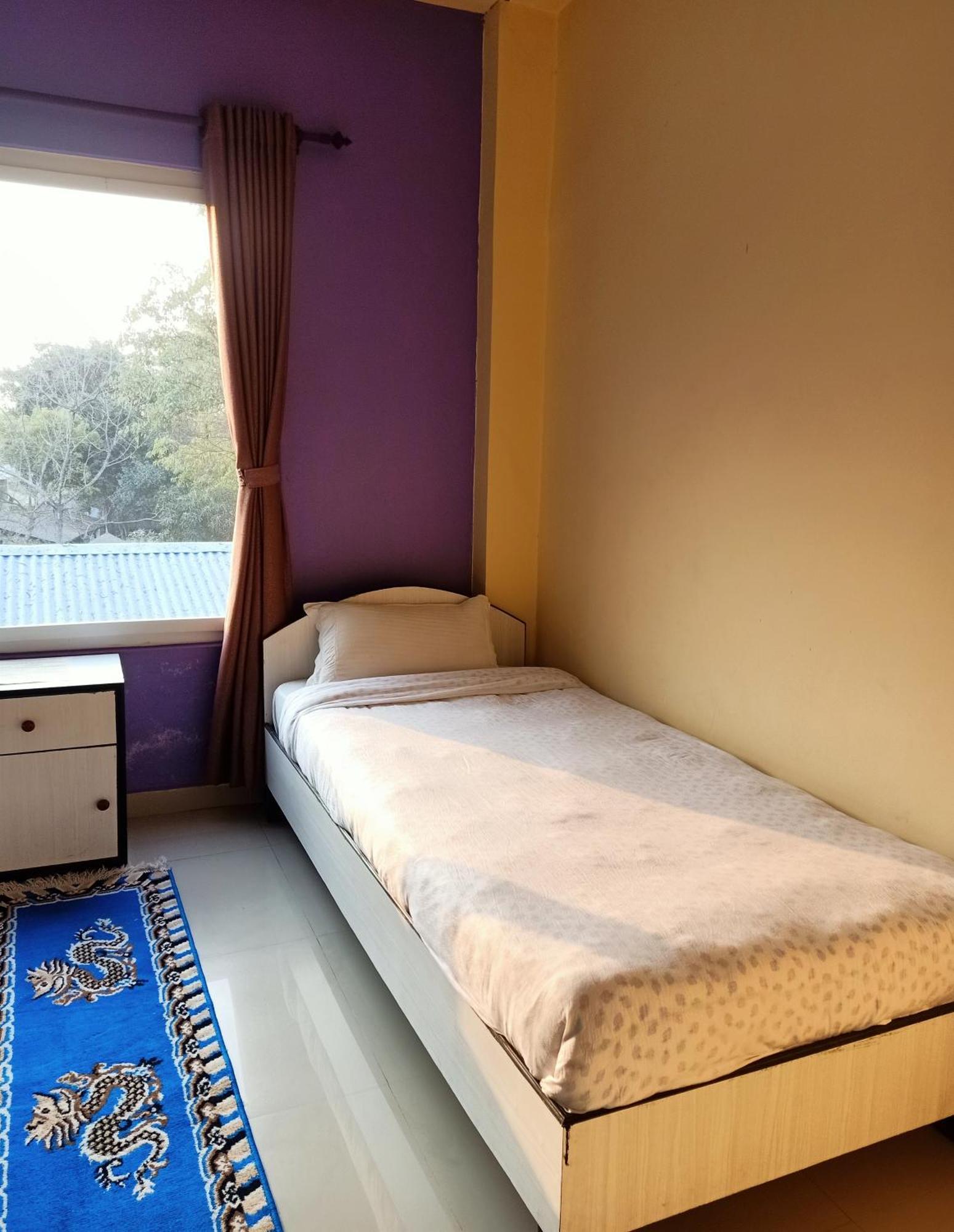 Hotel Rhinoceros-Homestay Sauraha Habitación foto
